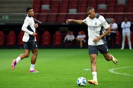 他将继续在 他将继续在